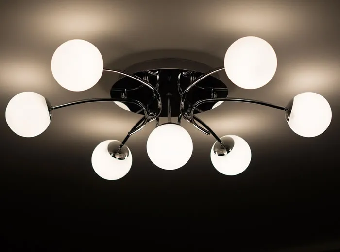 electrician to install lights Preston